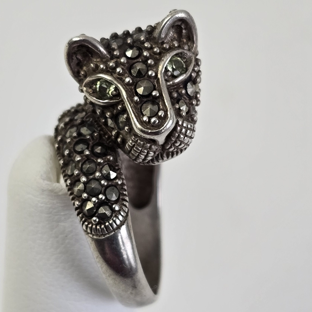 Elegant Sterling Silver 925 Panther Ring